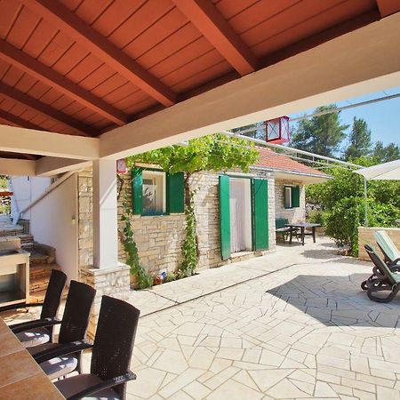 וולה לוקה Holiday Home Liberan מראה חיצוני תמונה